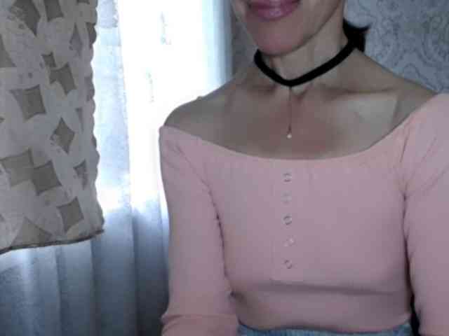 LadyL09 webcam