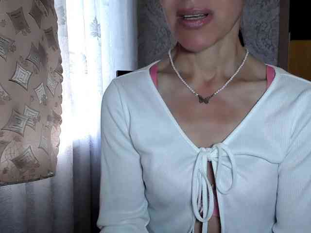 LadyL09 webcam
