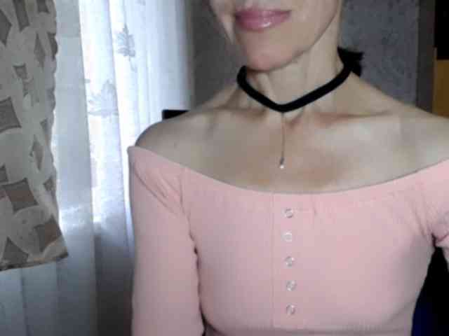 LadyL09 webcam