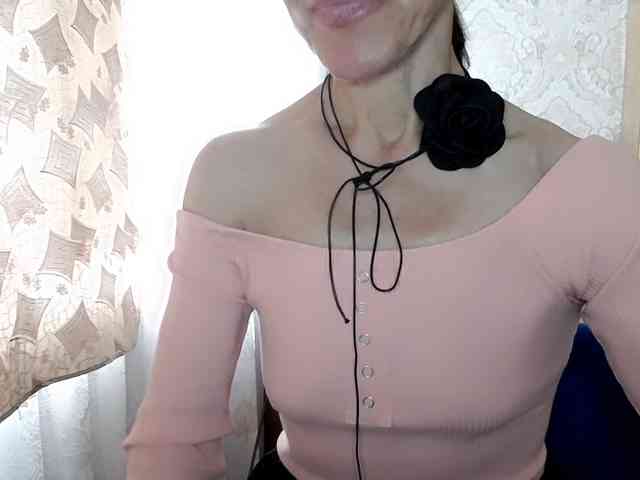 LadyL09 webcam