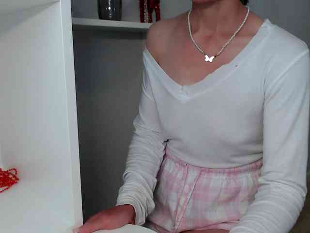 LadyL09 webcam