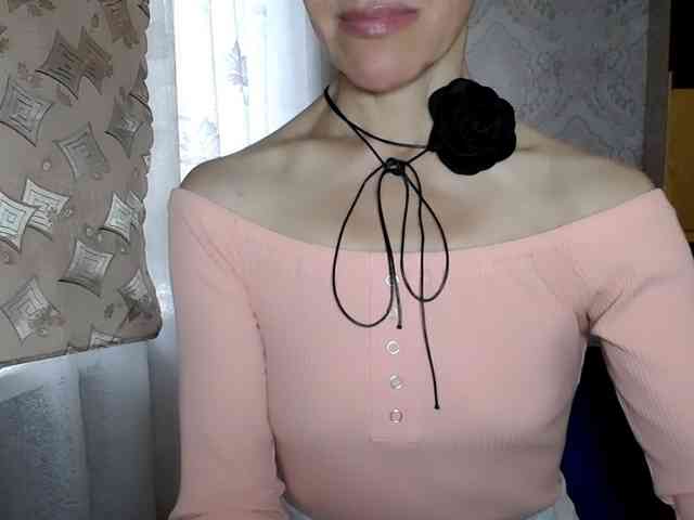 LadyL09 webcam