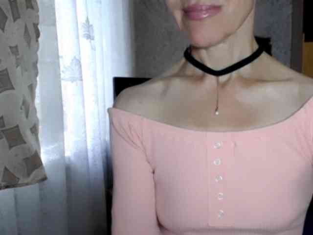 LadyL09 webcam
