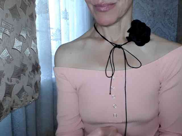 LadyL09 webcam