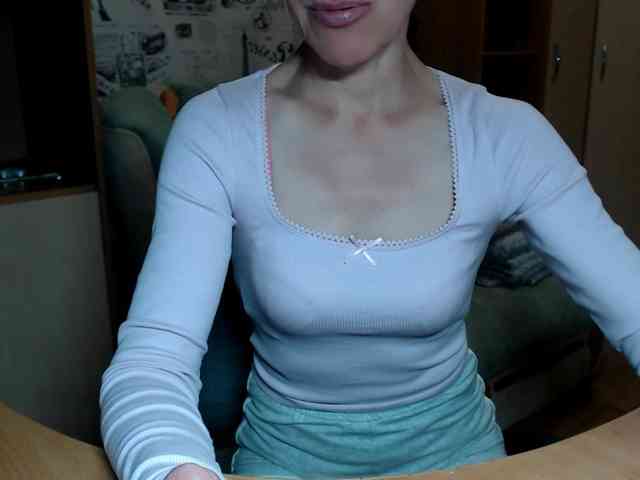 LadyL09 webcam