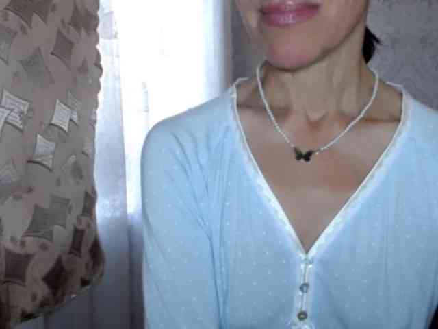 LadyL09 webcam