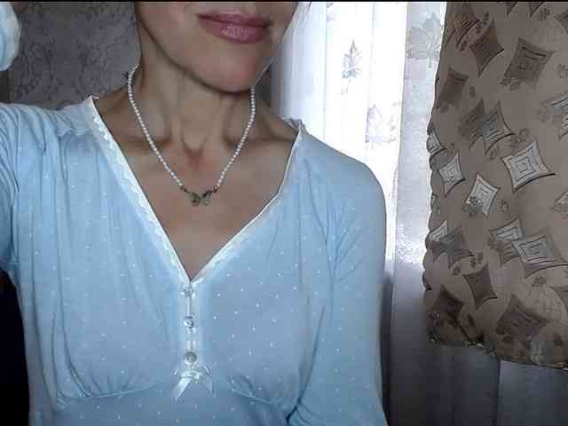 LadyL09 webcam