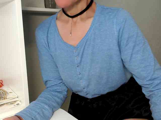 LadyL09 webcam