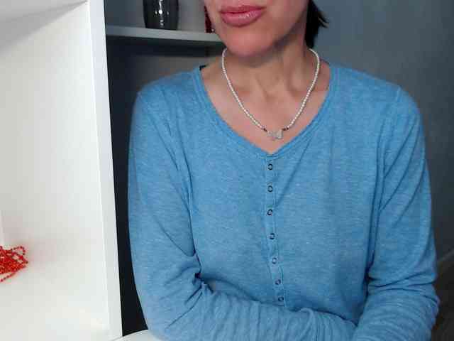 LadyL09 webcam