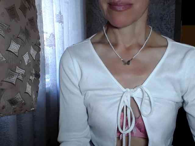 LadyL09 webcam