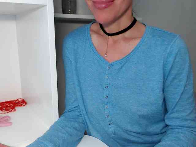 LadyL09 webcam
