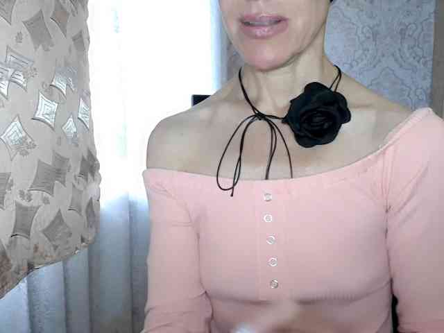 LadyL09 webcam