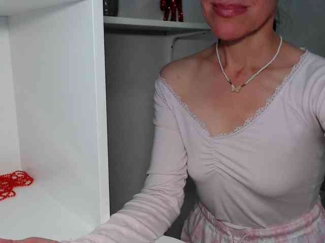 LadyL09 webcam