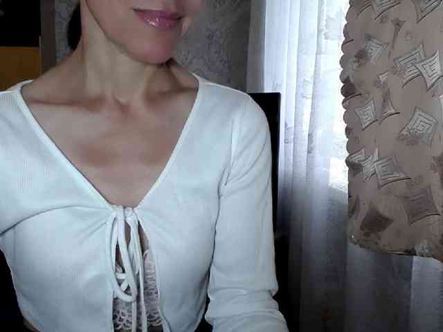 LadyL09 webcam