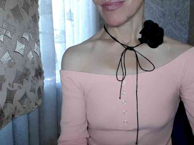 LadyL09 webcam