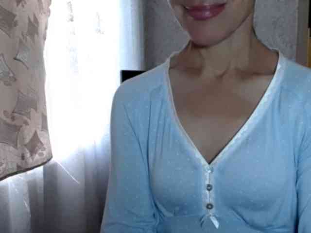 LadyL09 webcam