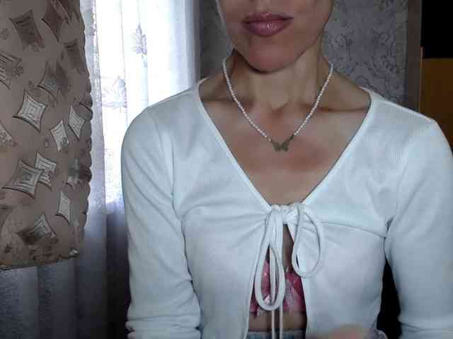 LadyL09 webcam