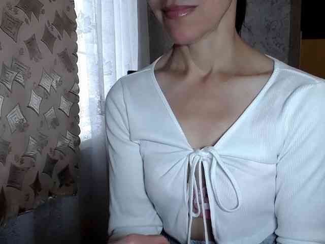LadyL09 webcam