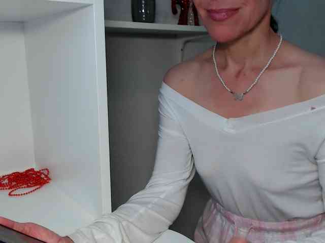 LadyL09 webcam