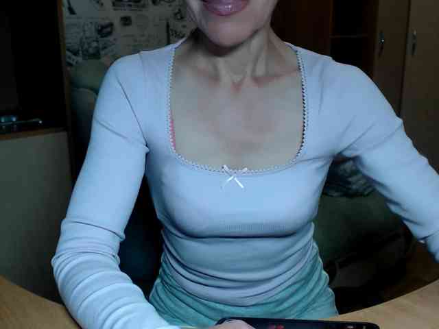 LadyL09 webcam