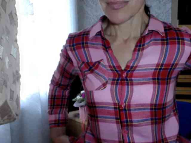 LadyL09 webcam