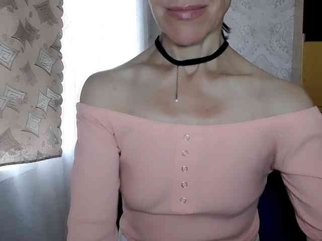 LadyL09 webcam