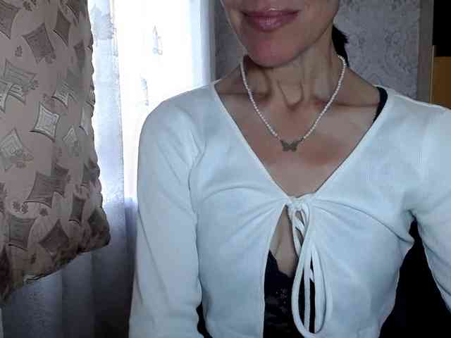 LadyL09 webcam