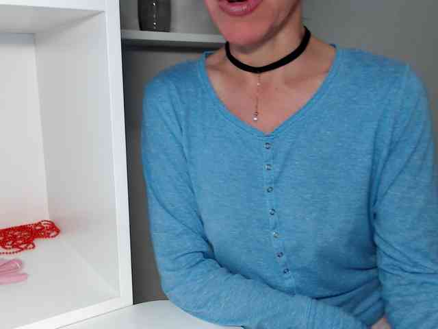 LadyL09 webcam