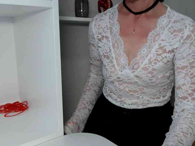 LadyL09 webcam