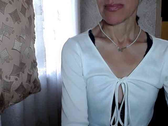 LadyL09 webcam