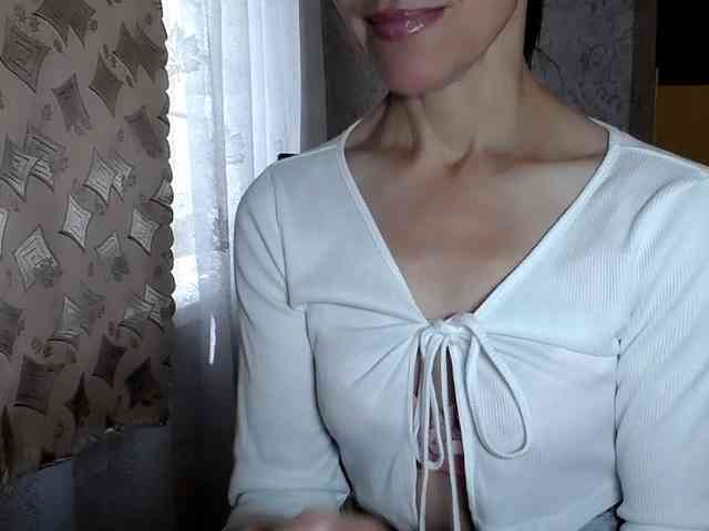 LadyL09 webcam