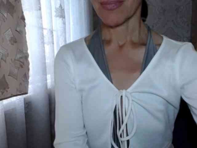 LadyL09 webcam