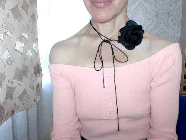 LadyL09 webcam