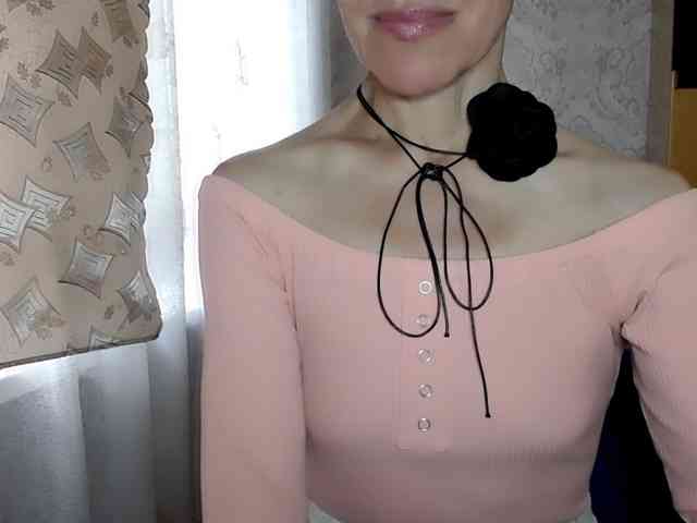 LadyL09 webcam