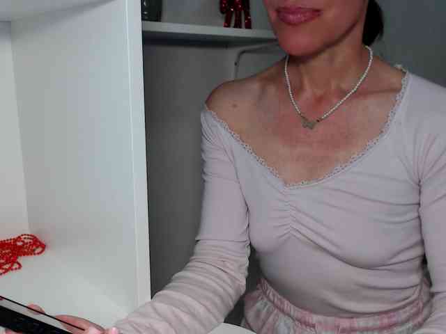 LadyL09 webcam