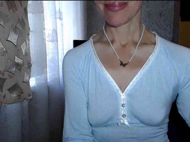 LadyL09 webcam