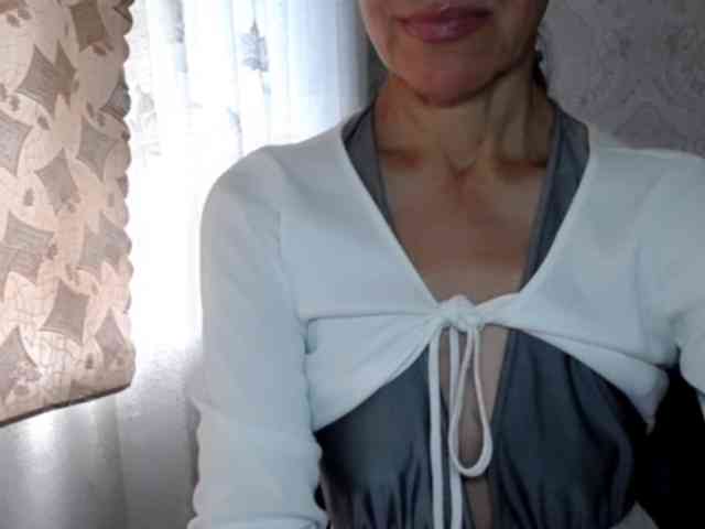 LadyL09 webcam