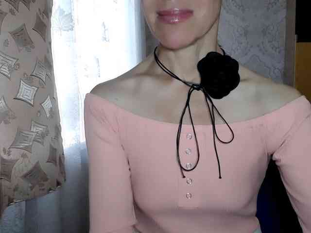 LadyL09 webcam