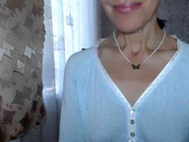 LadyL09 webcam