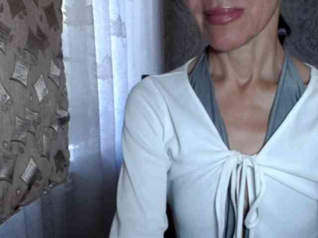LadyL09 webcam