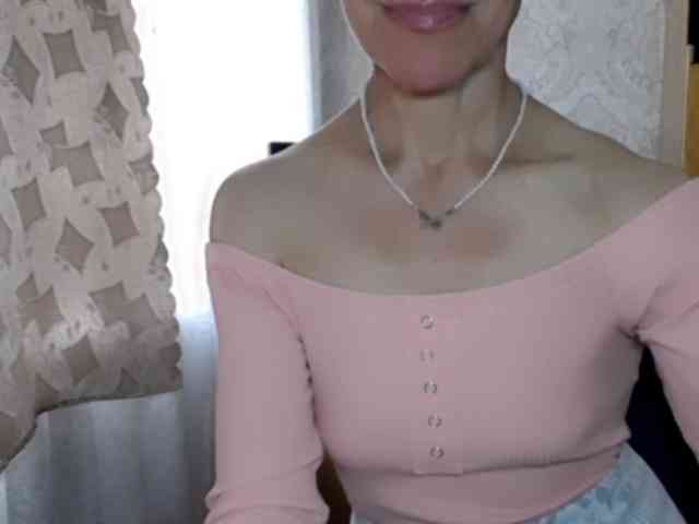LadyL09 webcam