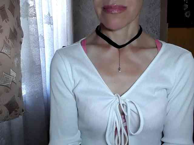 LadyL09 webcam