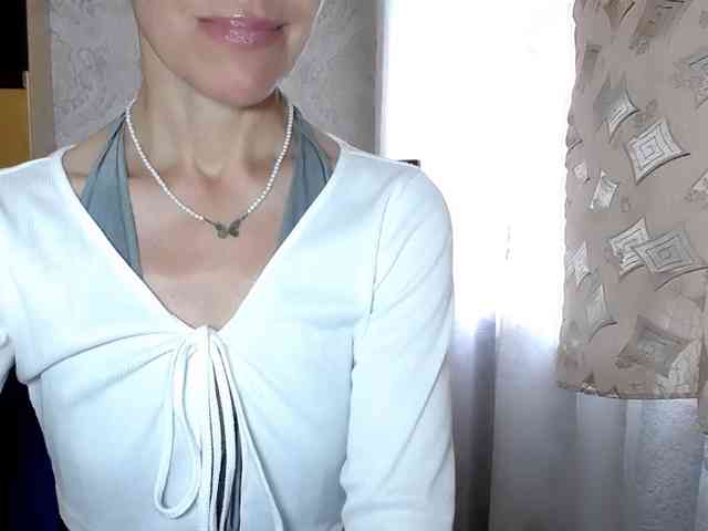 LadyL09 webcam