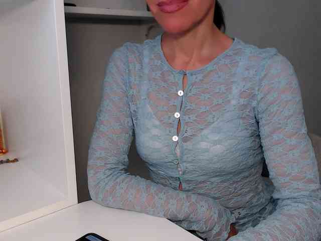 LadyL09 Live Webcam on BongaCams