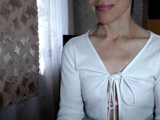 LadyL09 webcam