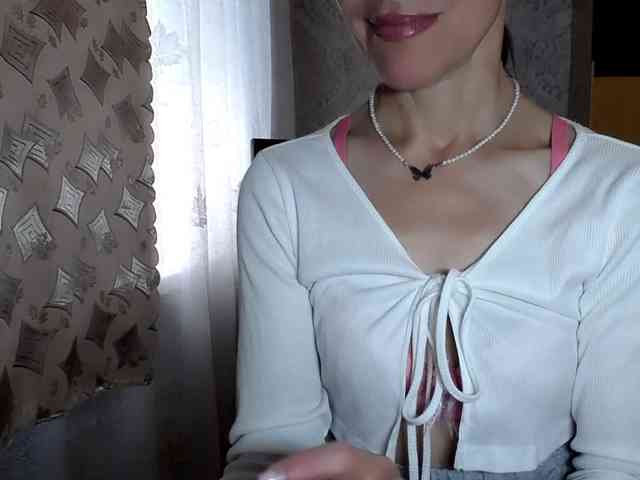 LadyL09 webcam