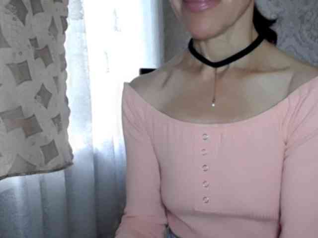 LadyL09 webcam