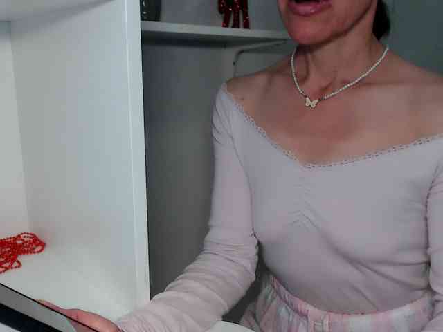 LadyL09 webcam