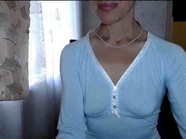 LadyL09 webcam