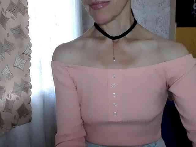 LadyL09 webcam